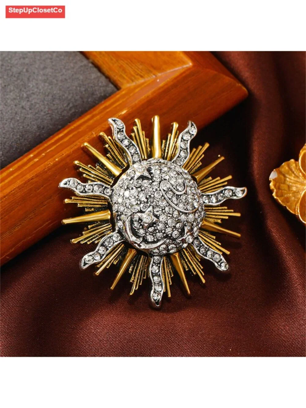 Vintage Sun Brooch Pin, Zinc Alloy with Cubic Zirconia, Unisex Jewelry Gift